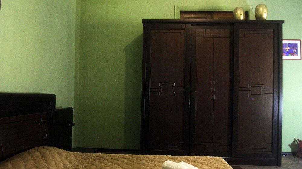 undefined Bounty Guest House 8