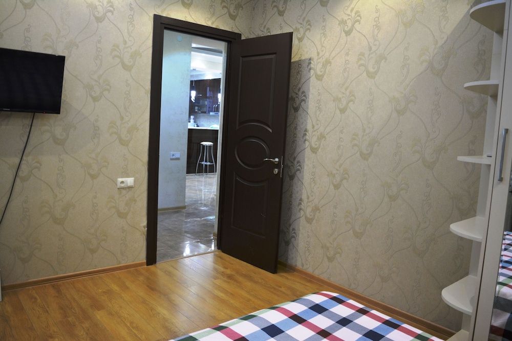 undefined Apartment on Ingorokva St. 19 7