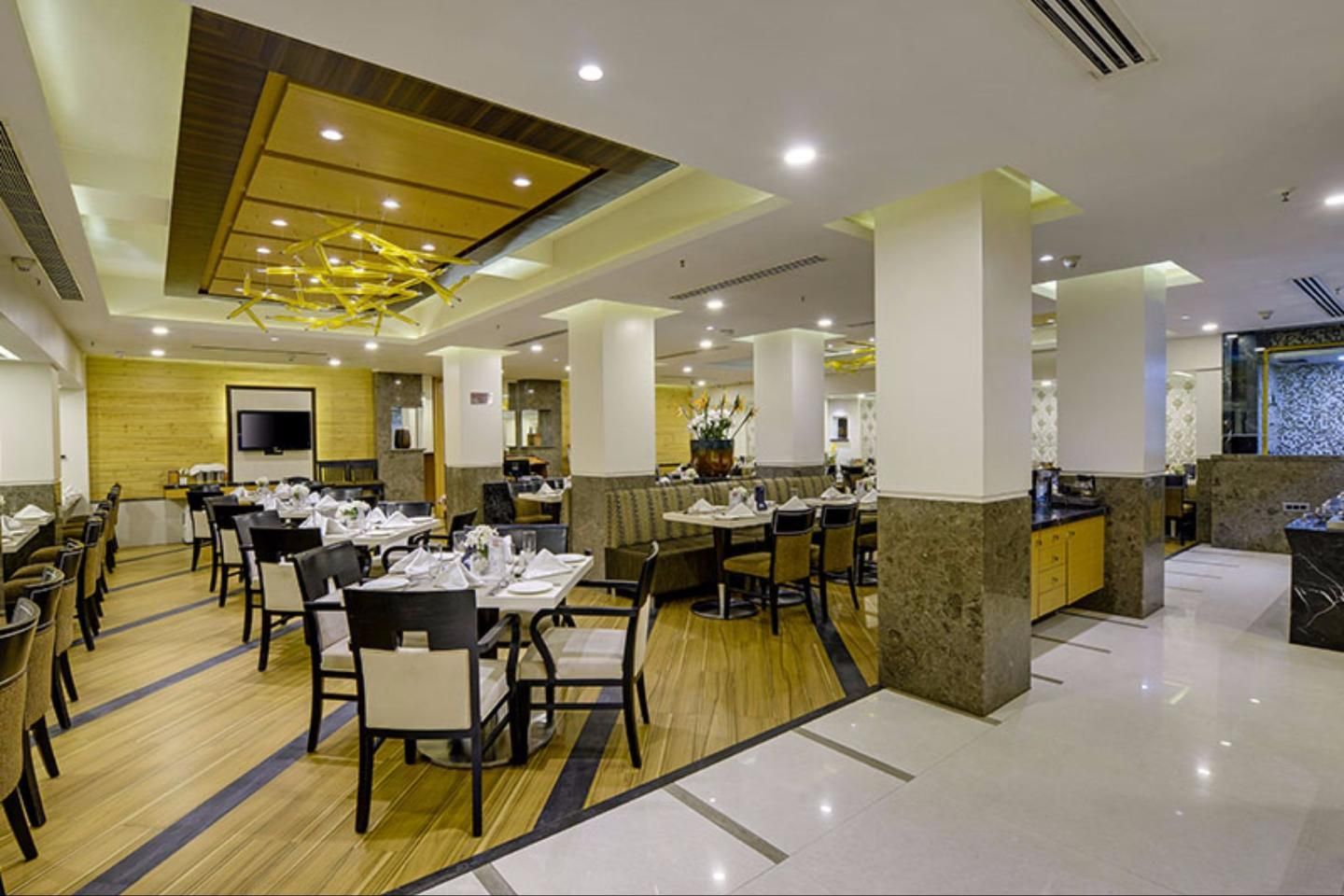 Food & Dining