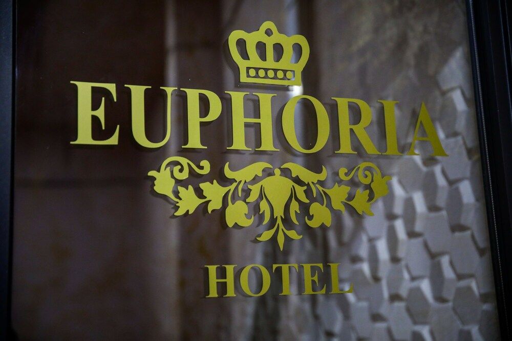 undefined Euphoria - Hostel 2