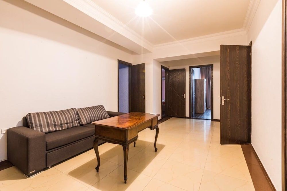 Apartment on Chikobava str. Apartment (3 Arnold Chikobava Street 10) 13