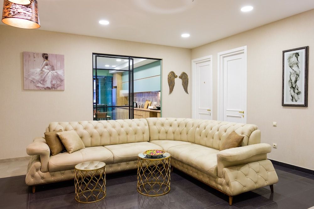 undefined Midpoint 8