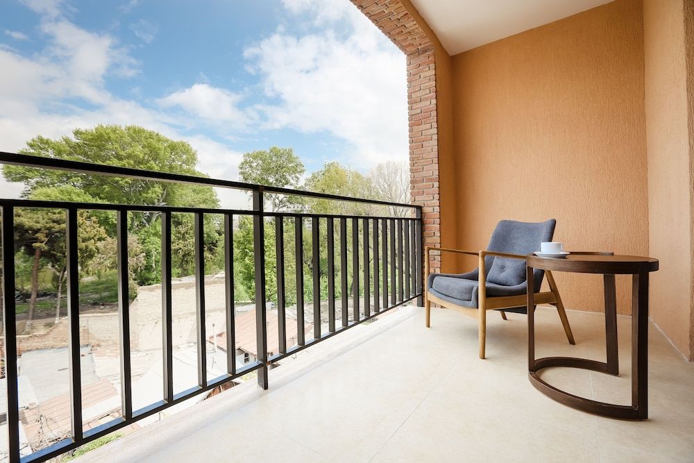 Elisi by GTM Standard Triple Room 4