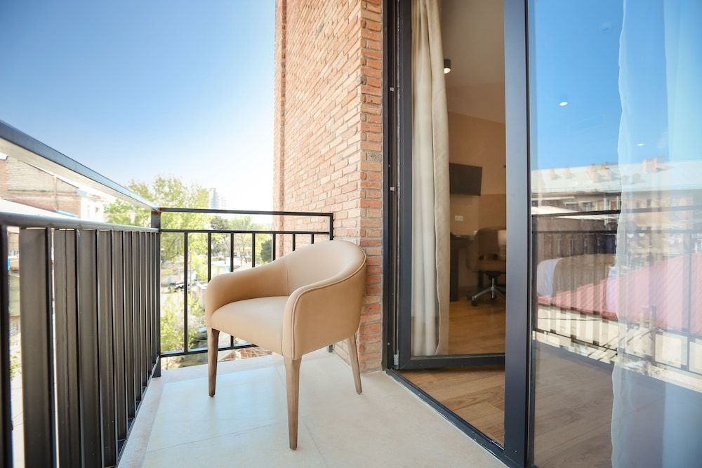 Elisi by GTM Double or Twin Room, Balcony 5