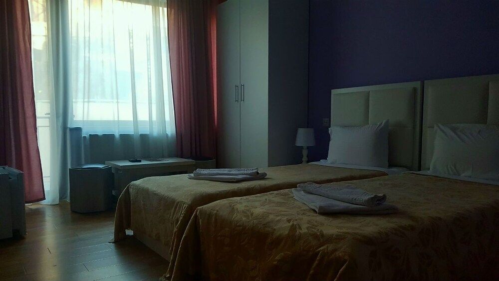 Stal Hotel + Comfort Twin Room 3