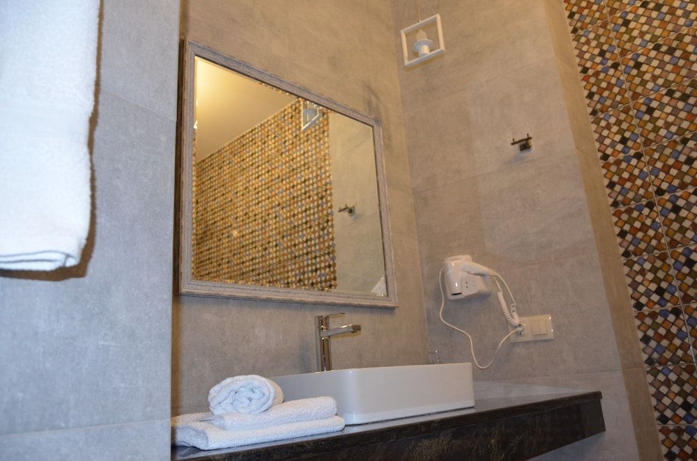 Hotel Griboedov Superior Quadruple Room 5