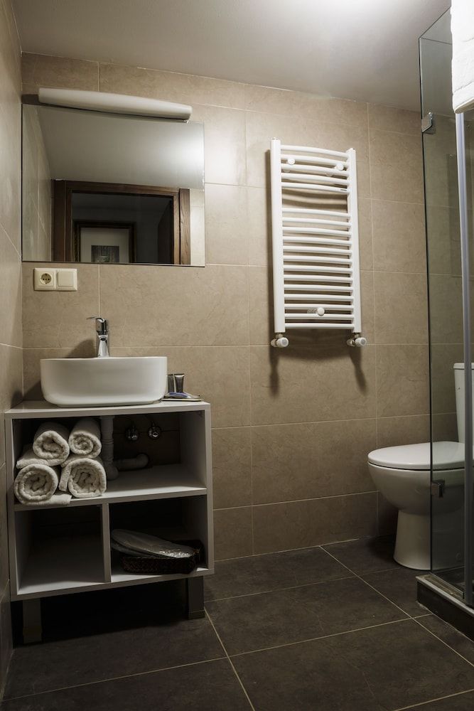 Tea for Two Hotel Standard Room, 1 Bedroom 2