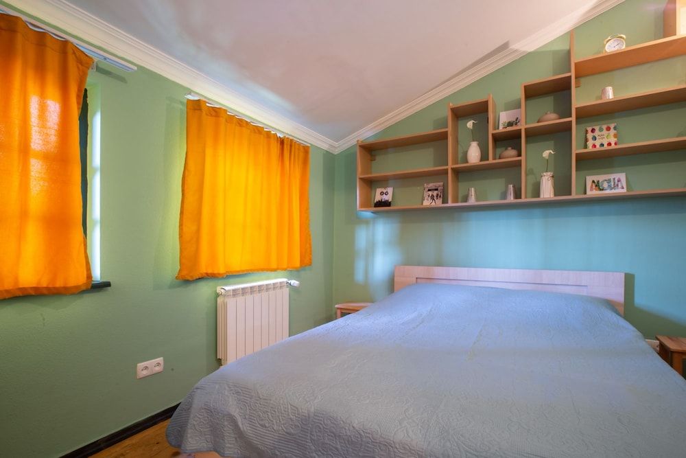 undefined Veranda House on Samreklo 25 10