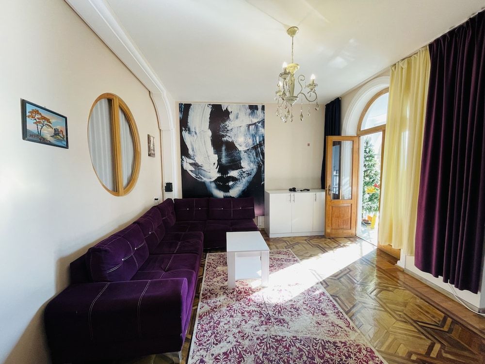 undefined Grayhouse Elia Apartment