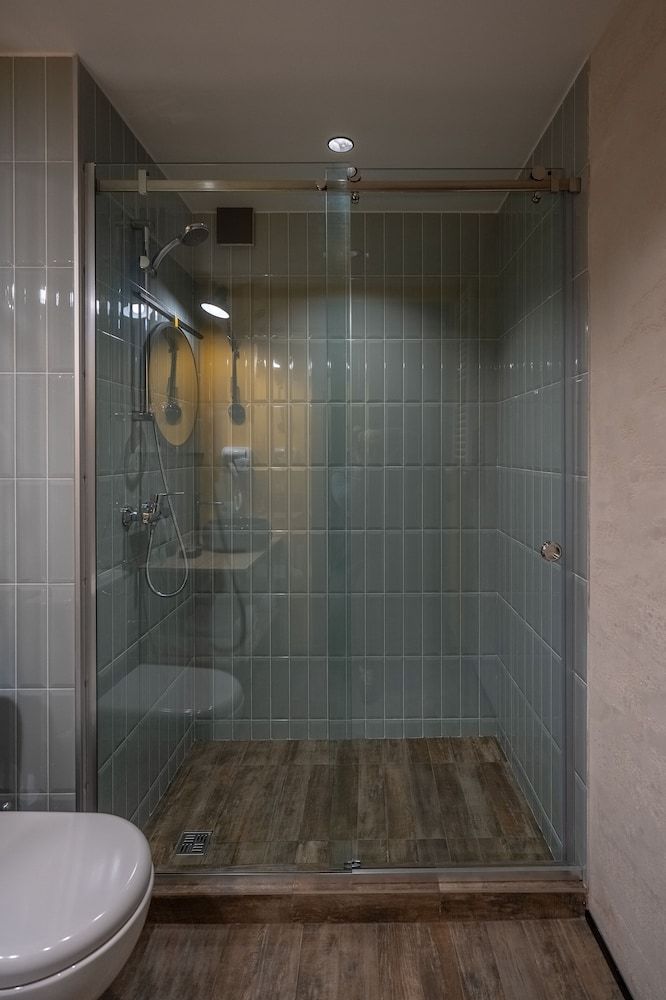 Hotel Tbilisi Story Economy Double or Twin Room 5