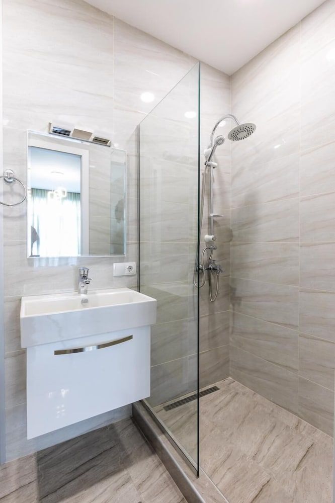 Apartment on Saakadze Square Apartment, 3 Bedrooms (Saakadze Square) 16