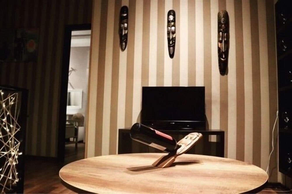 undefined Apartment on Aghmashenebeli Ave. 10