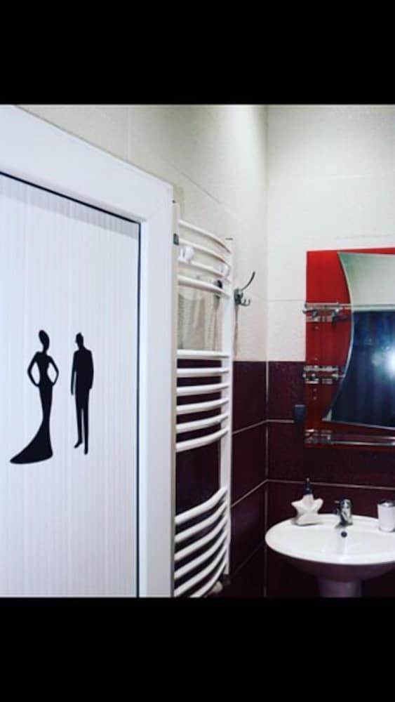 Apartment on Aghmashenebeli Ave. Apartment, 2 Bedrooms 17