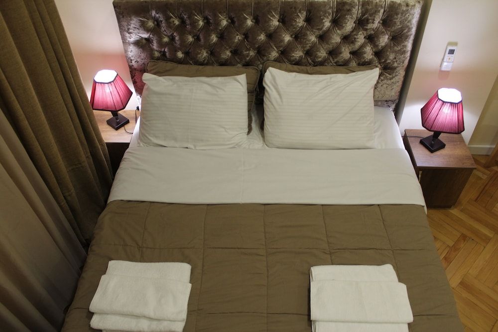 undefined Brok's Hotel 10