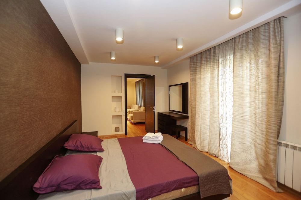 Hosthub 2 Bedroom near Dry Bridge SmartTV Apartment, 2 Bedrooms 5