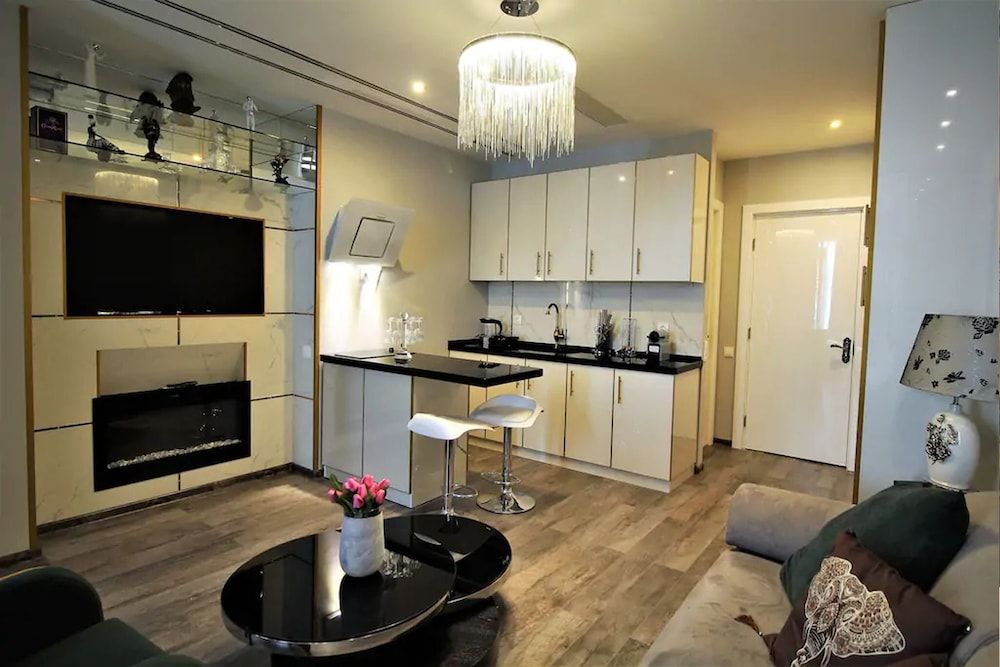 Luxury Apartments Business Apartment 7