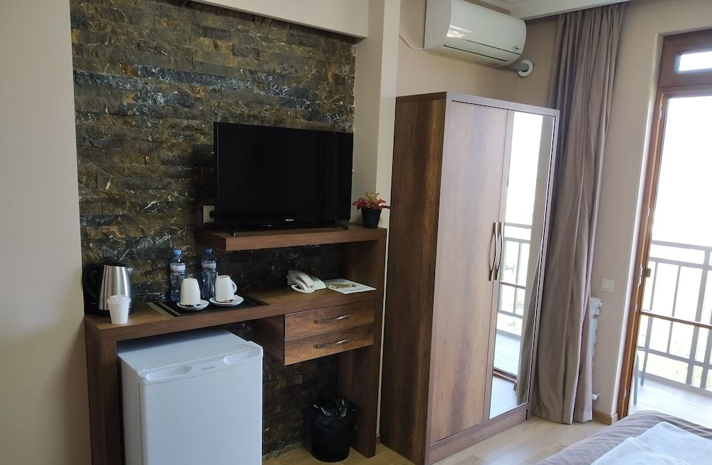 undefined Hotel Livin 2