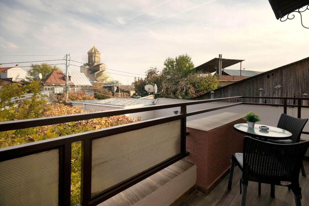 Hotel Livin Deluxe Double or Twin Room, Garden View 5