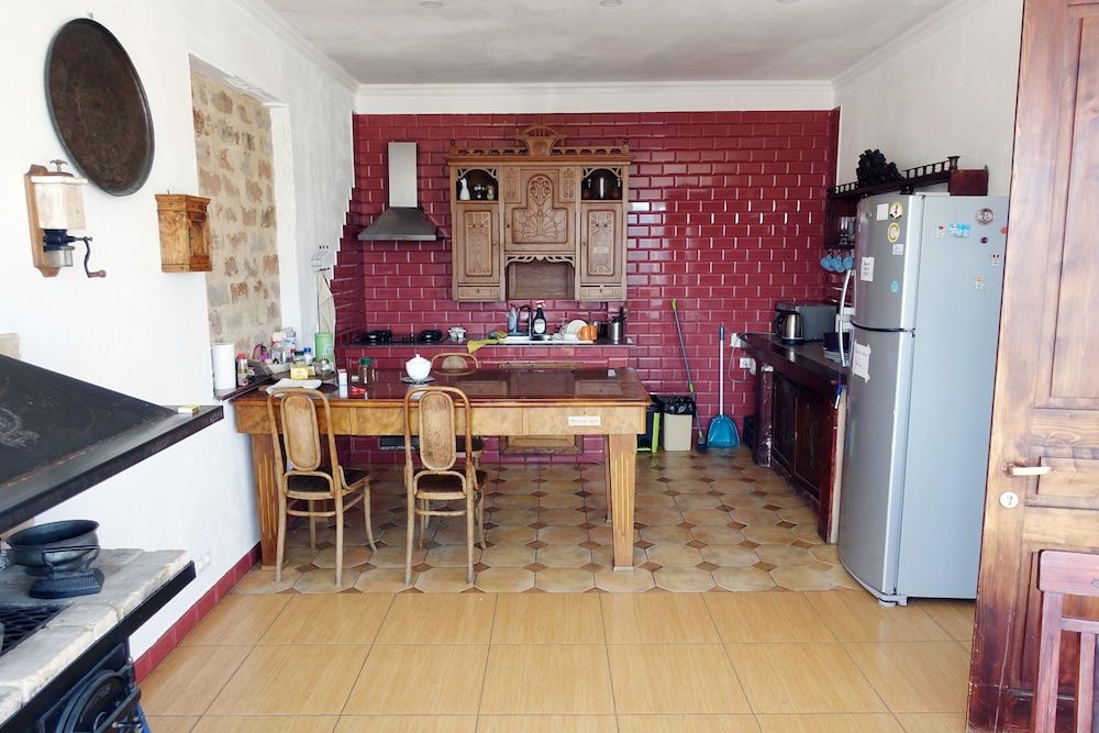 Diwan - Hostel Twin Room (Small) 8