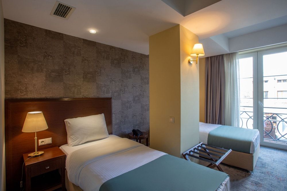 A5 Hotel Standard Twin Room 2