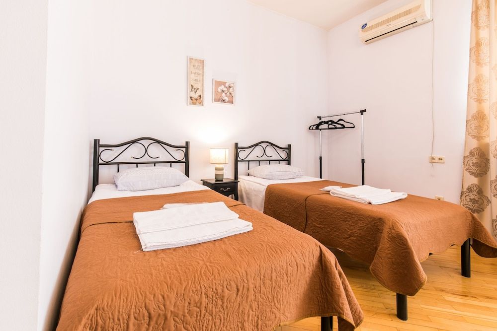 Gamers apartment Apartment, 2 Bedrooms 6