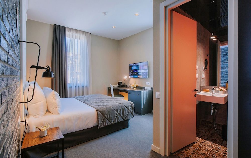 Tbilisee Hotel Double Room 4