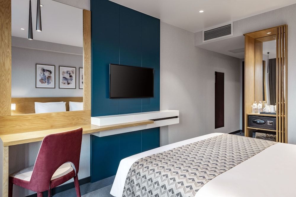 Clocks Hotel Tbilisi Standard Double or Twin Room 8