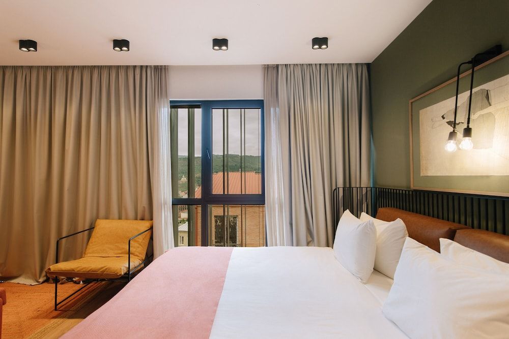 Hotel 21 Deluxe Double or Twin Room 3