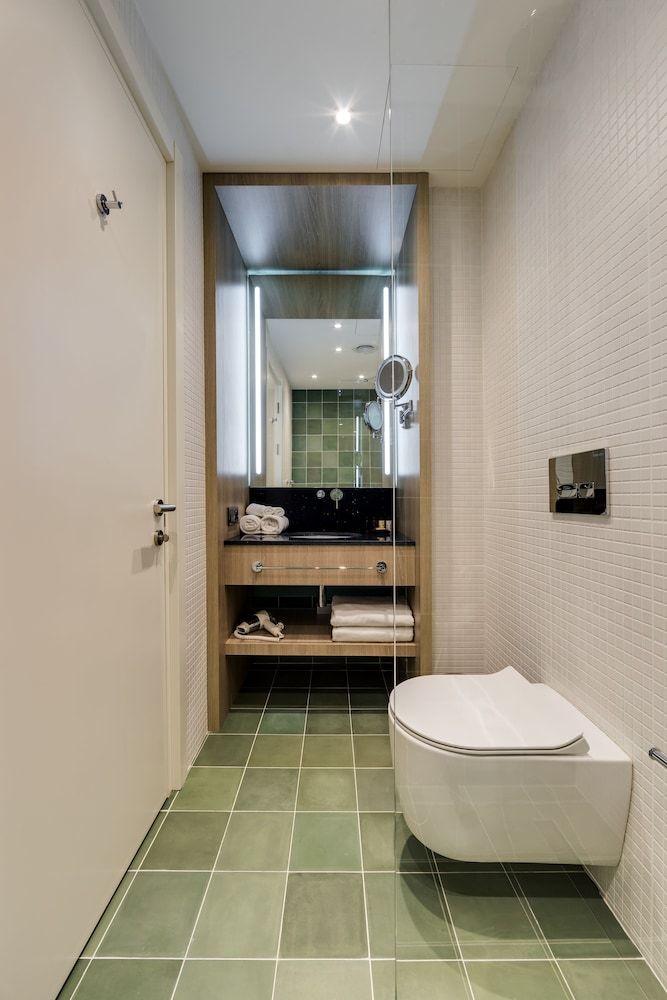 Glarros OldTown Deluxe Twin Room 6