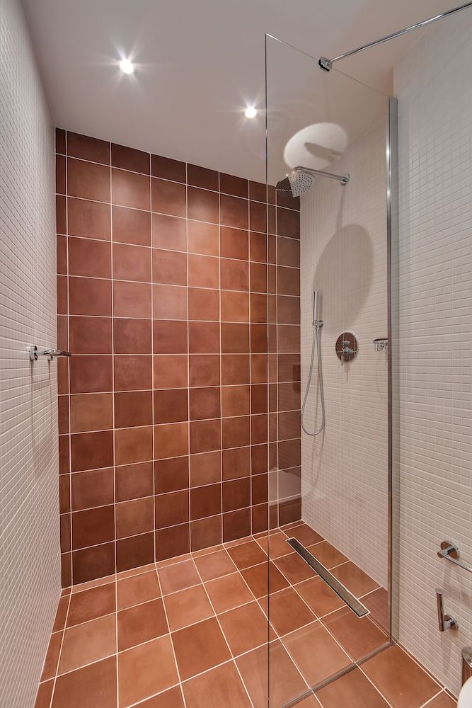 Glarros OldTown Deluxe Twin Room 7