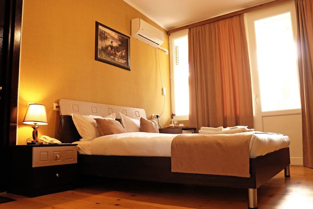 undefined Sisno Hotel