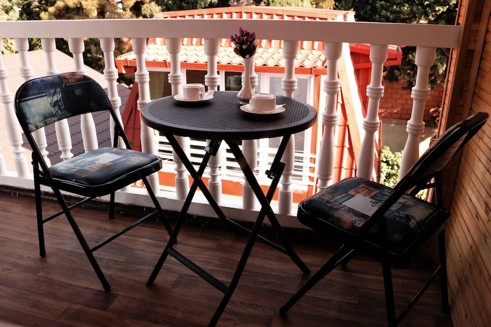 Sisno Hotel Deluxe Double Room 6