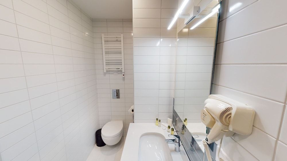 Epigraph town hotel Comfort Triple Room 10