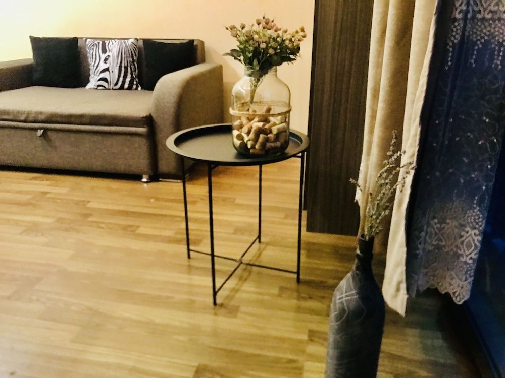 My flat near METEKHI Premium Apartment 15