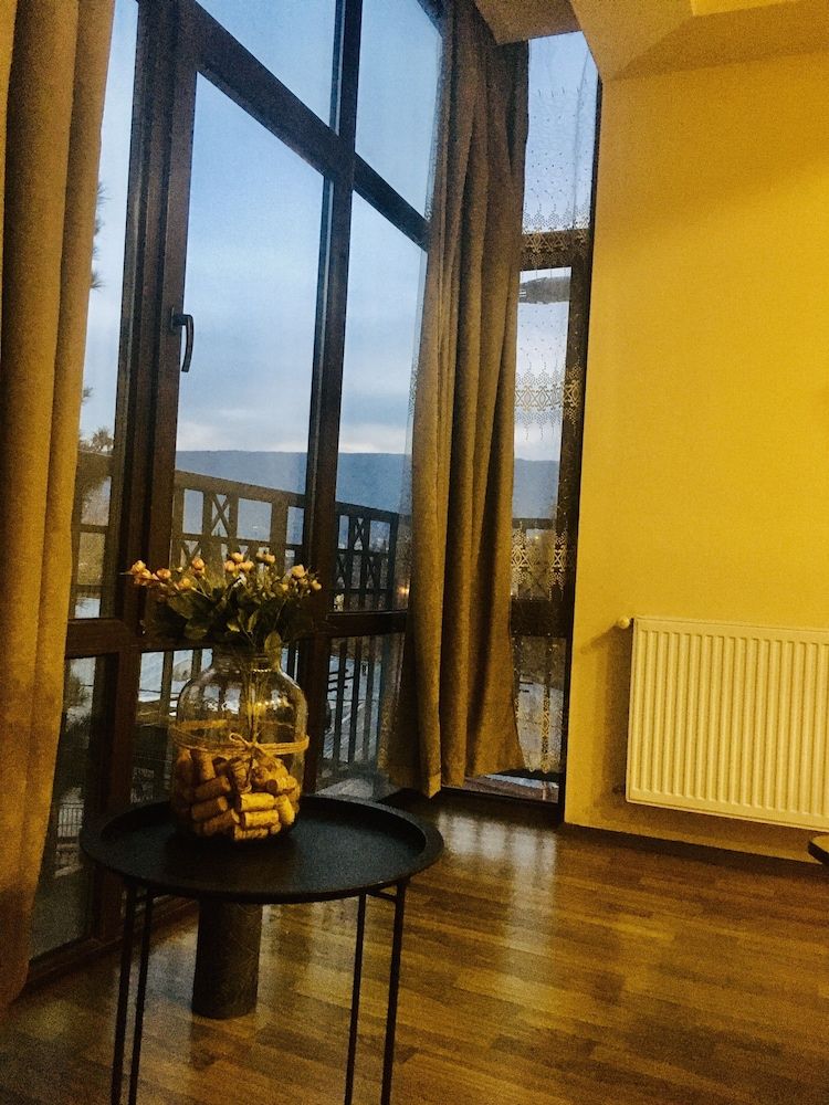 My flat near METEKHI Premium Apartment 31