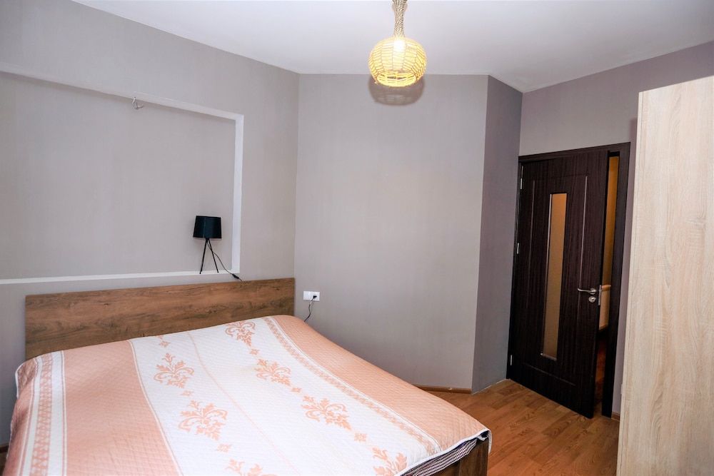 undefined One Bedroom apartment for shopaholics 9