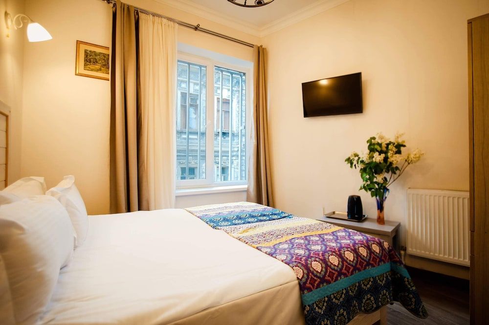 Freedom Square Apart Hotel Standard Double Room