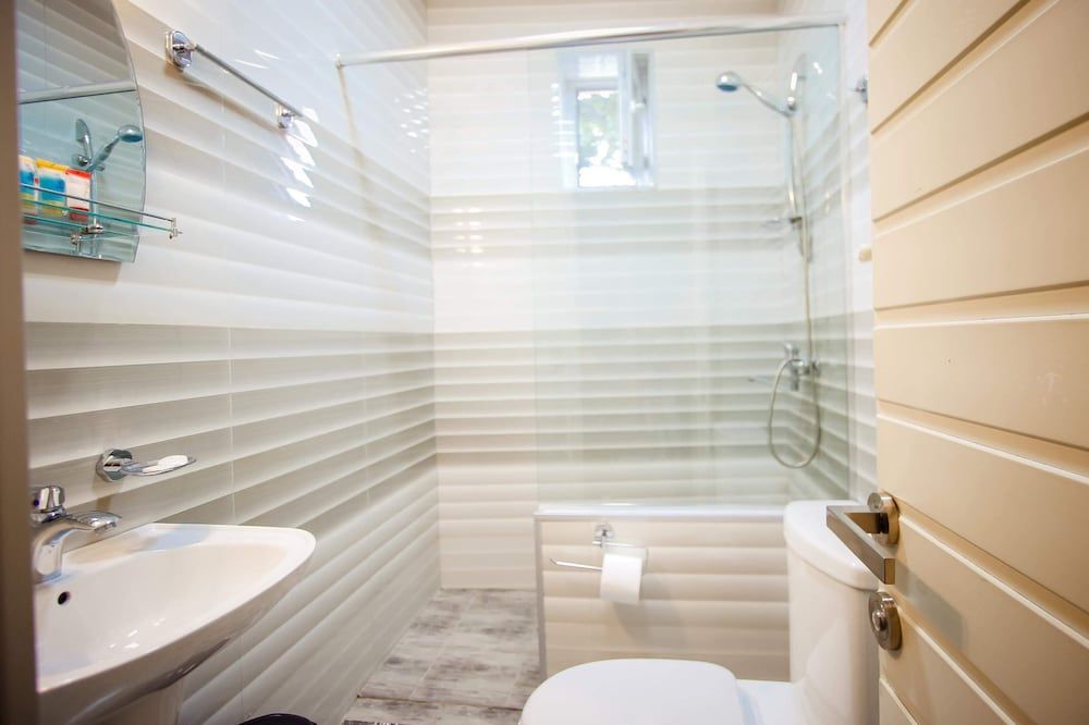 Freedom Square Apart Hotel Standard Double Room 2