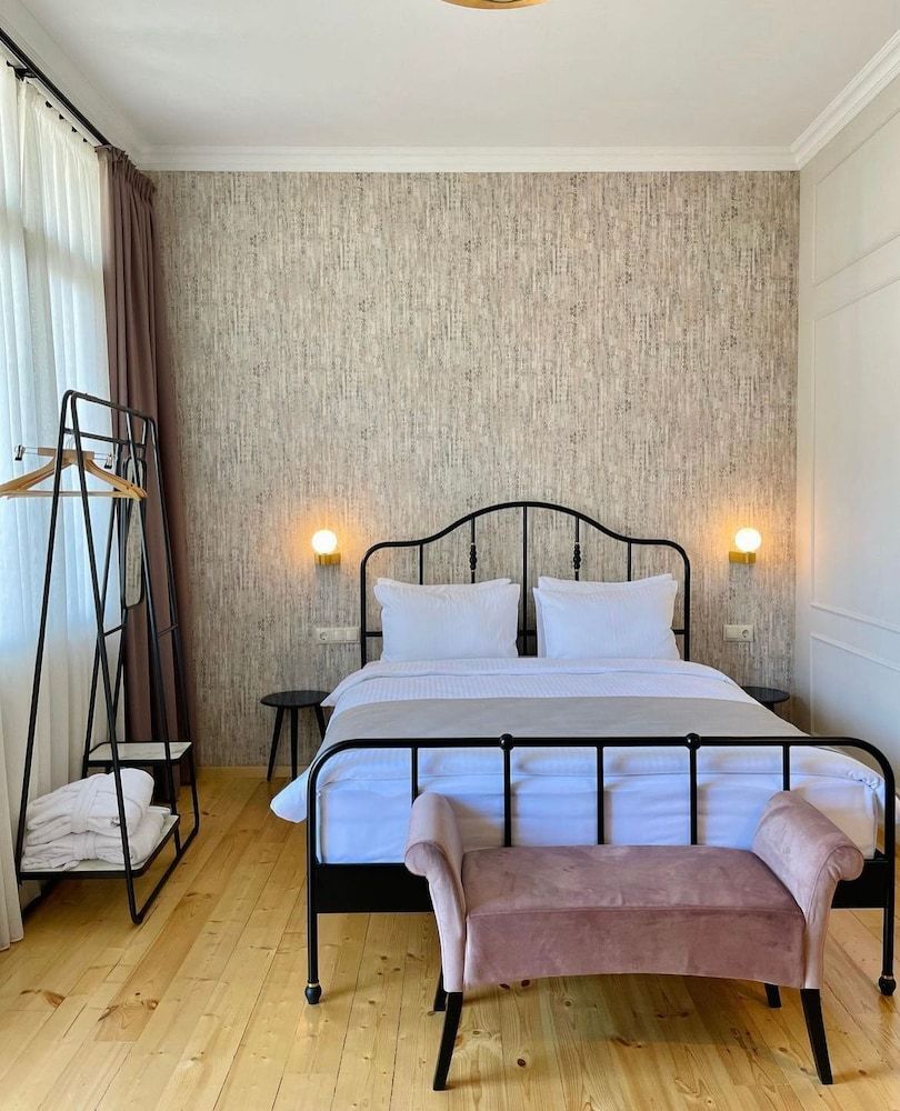 undefined Art's Hotel Tbilisi 2