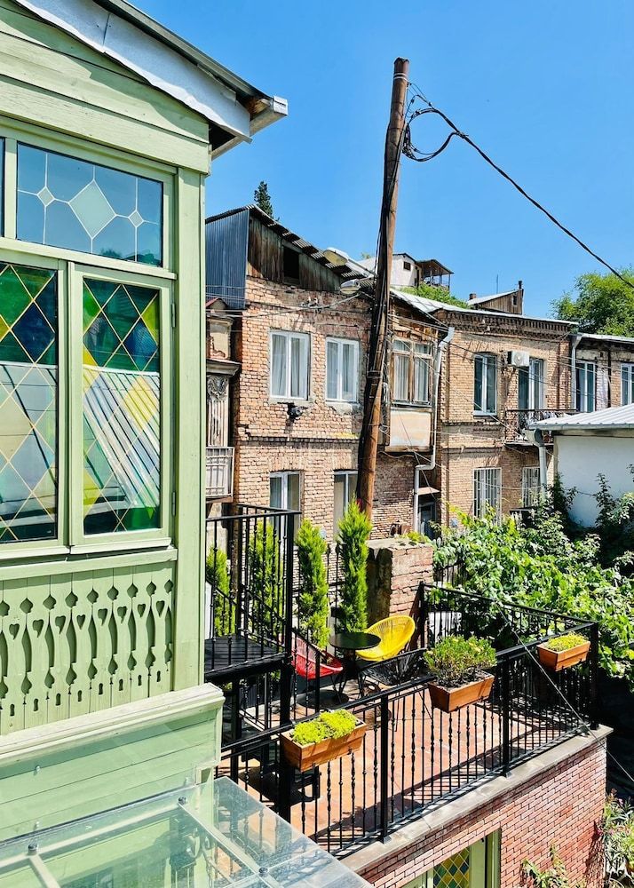 Art's Hotel Tbilisi Comfort Room 4