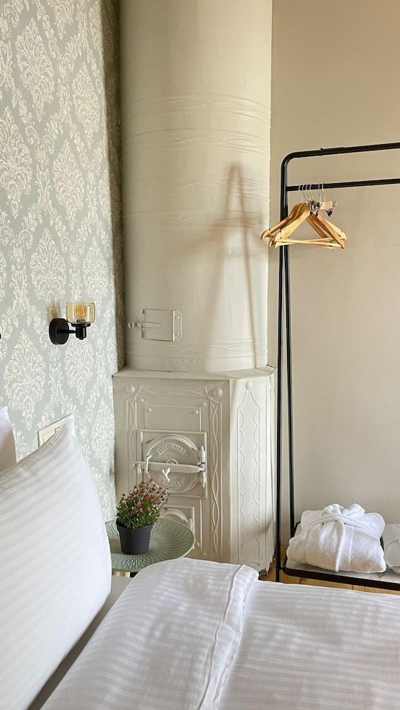 Art's Hotel Tbilisi Comfort Room 6