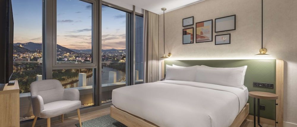 Premium Room, 1 King Bed, Terrace