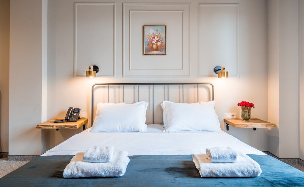 Large Double Room