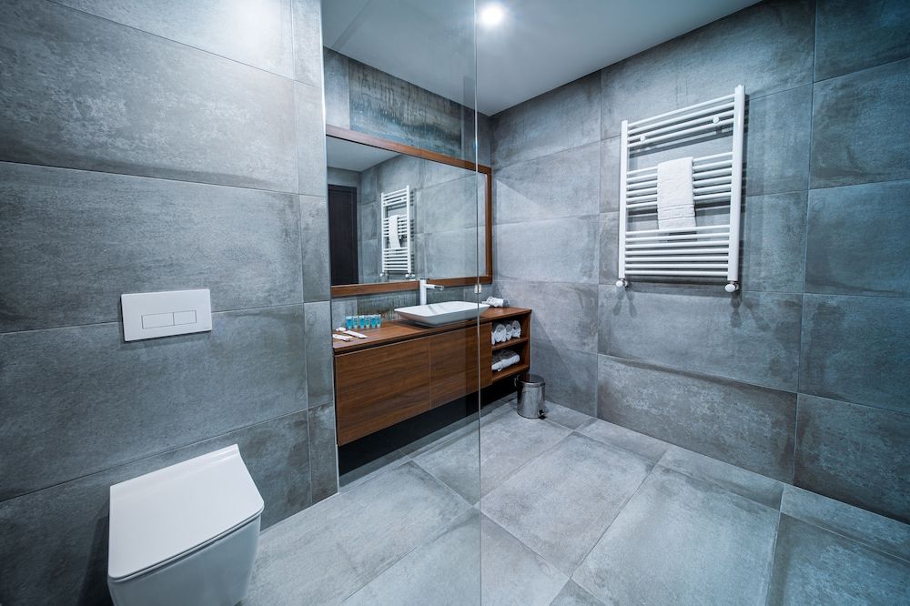 Reed Hotel Tbilisi Standard Double Room, City View 3