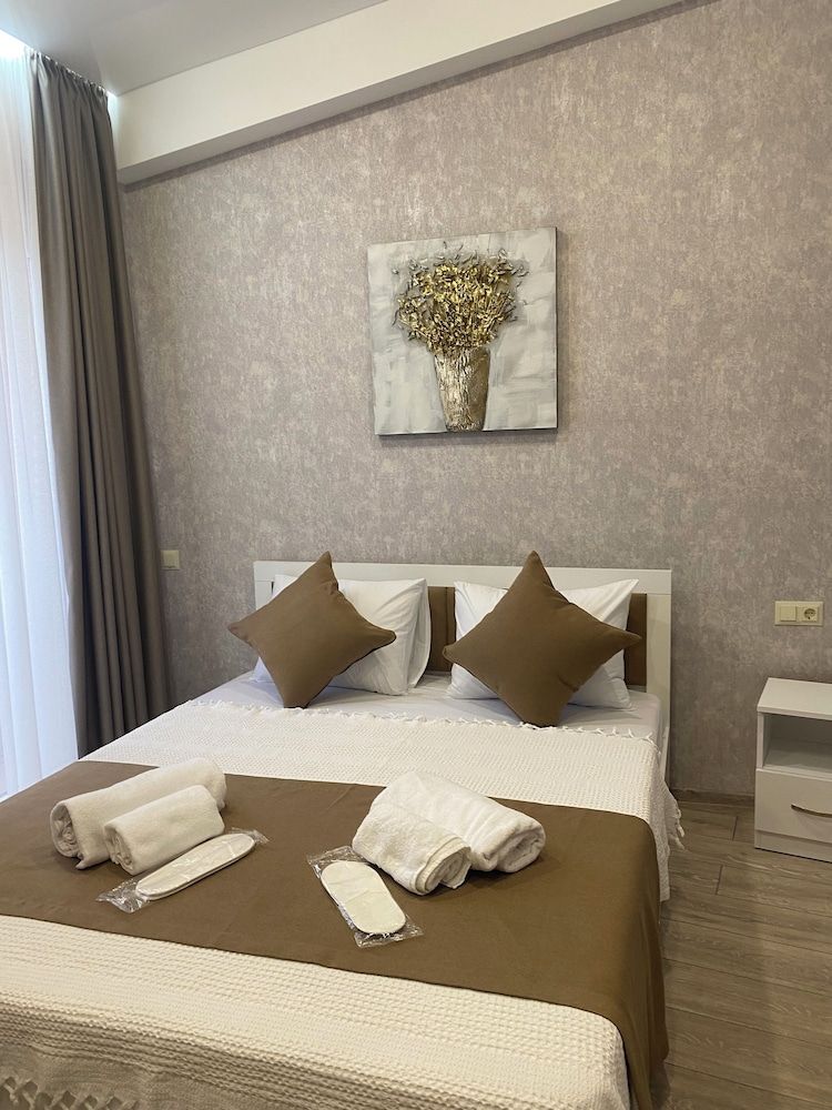 Mimino T&G Basic Double Room 24