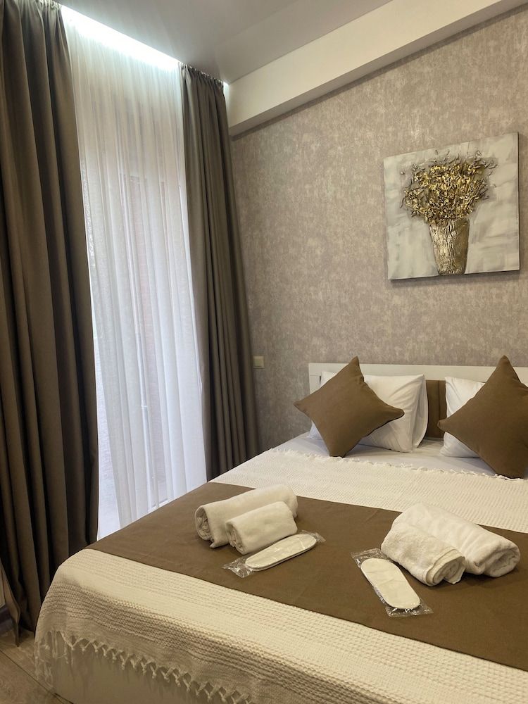 Mimino T&G Basic Double Room 25