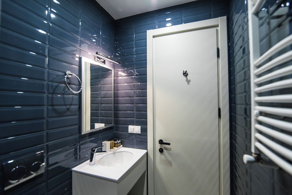 Makmani Hotel Standard Double Room 3