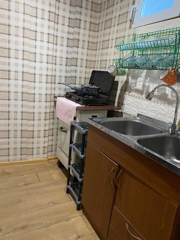 undefined Guest house in mtawminda 4