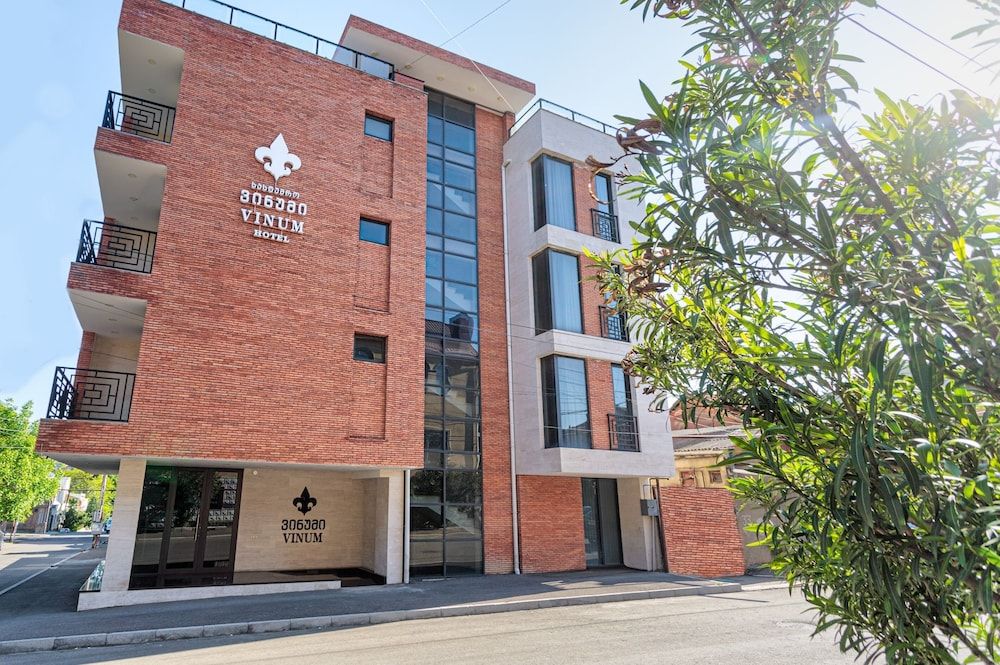 undefined Vinum Hotel 8