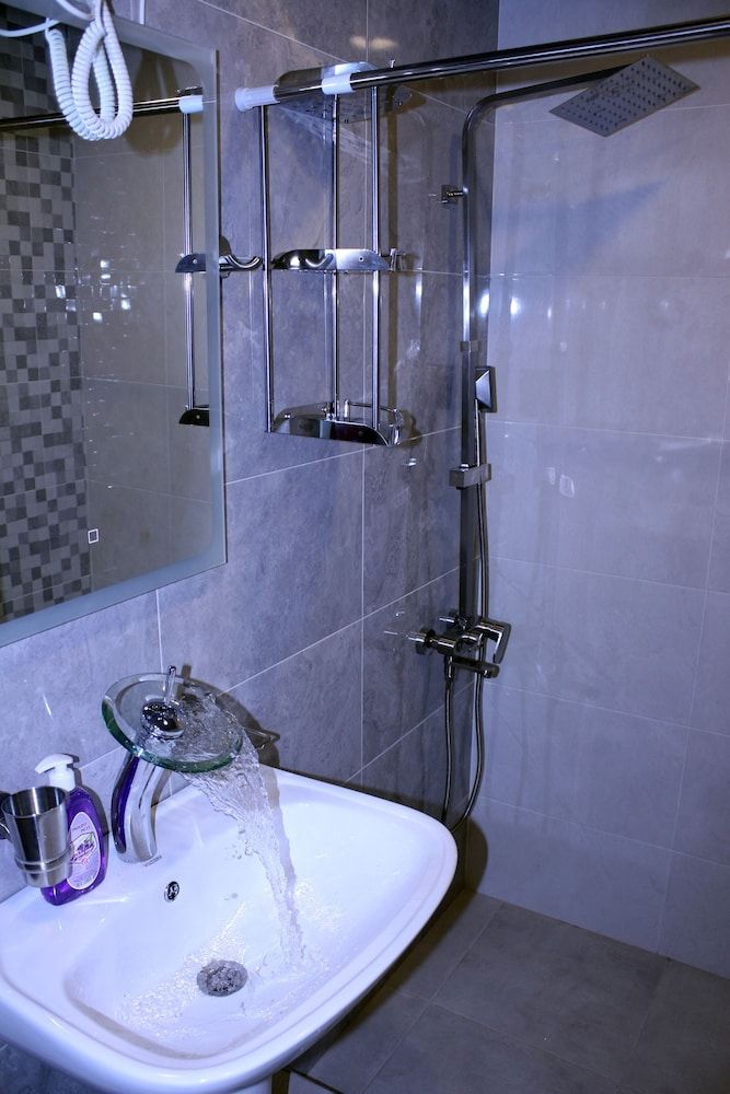 Luxury Apartment, 1 Queen Bed with Sofa bed, Balcony, Partial Sea View